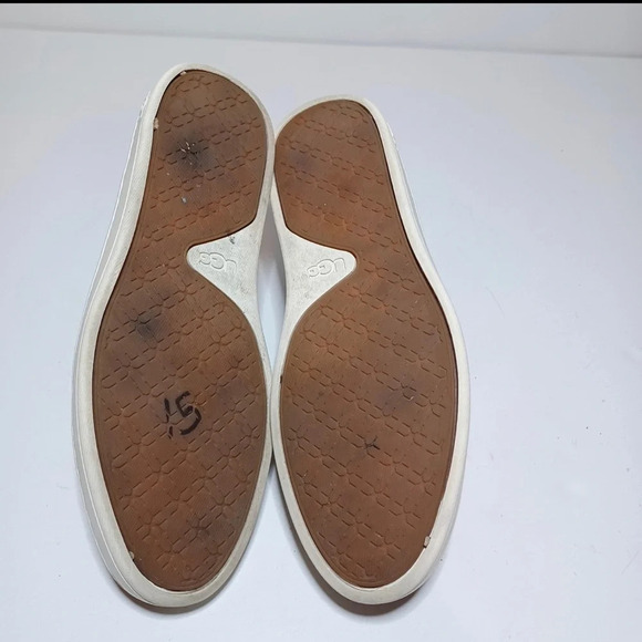 UGG ADLEY PERF WOMENS FASHION SNEAKERS S/N 1018375 SUEDE COLOR MOLE SIZE 6 US - Picture 6 of 9